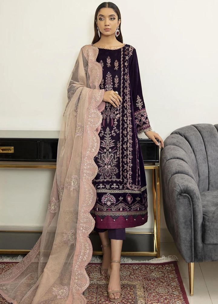 Xenia Formals Luxury Pret Embroidered Velvet 3 Piece Suit MANHA XFR-21-303