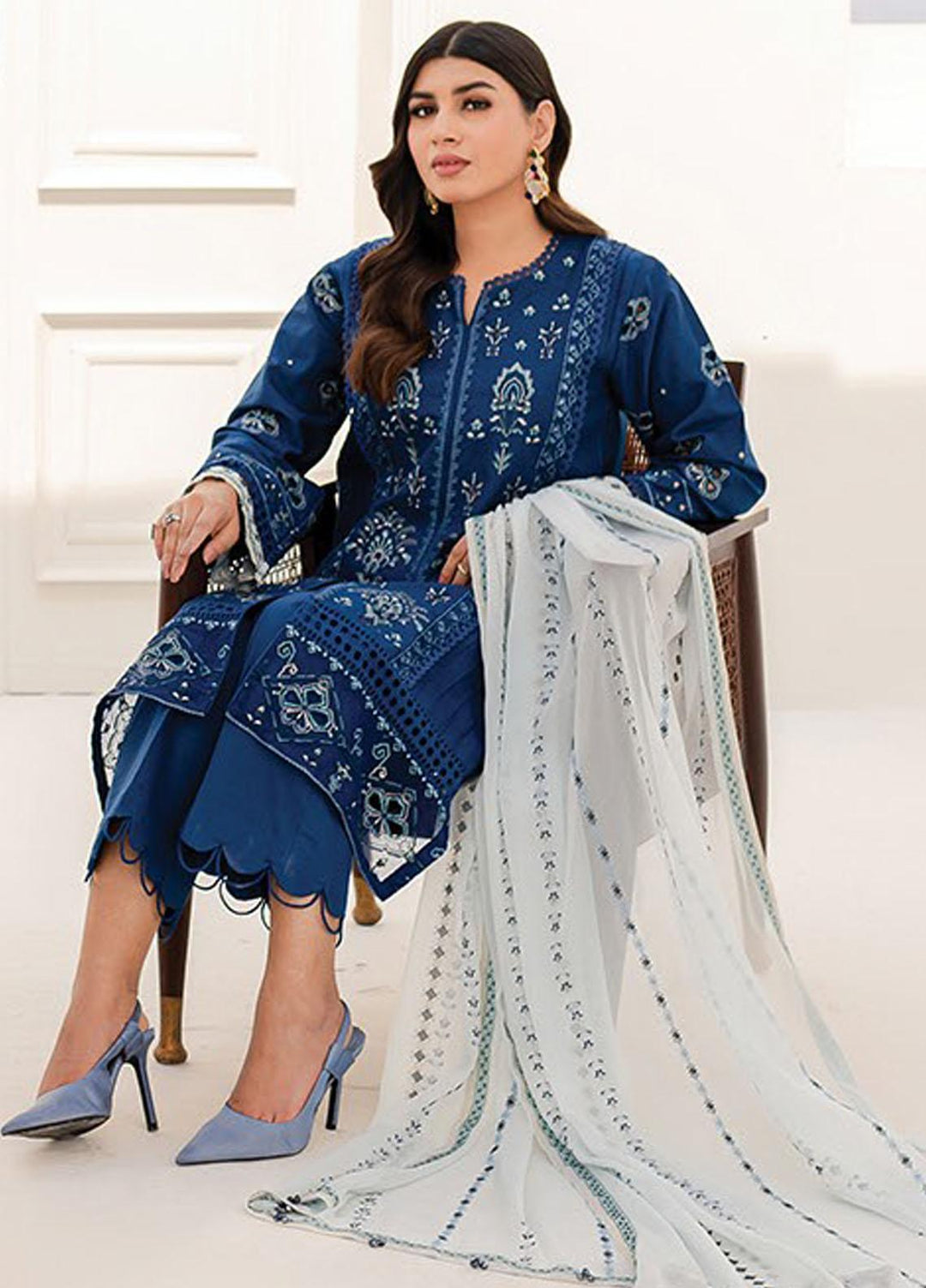Xenia Formals Embroidered Lawn Suits Unstitched 3 Piece XE23SS D-09 Aaen - Summer Collection