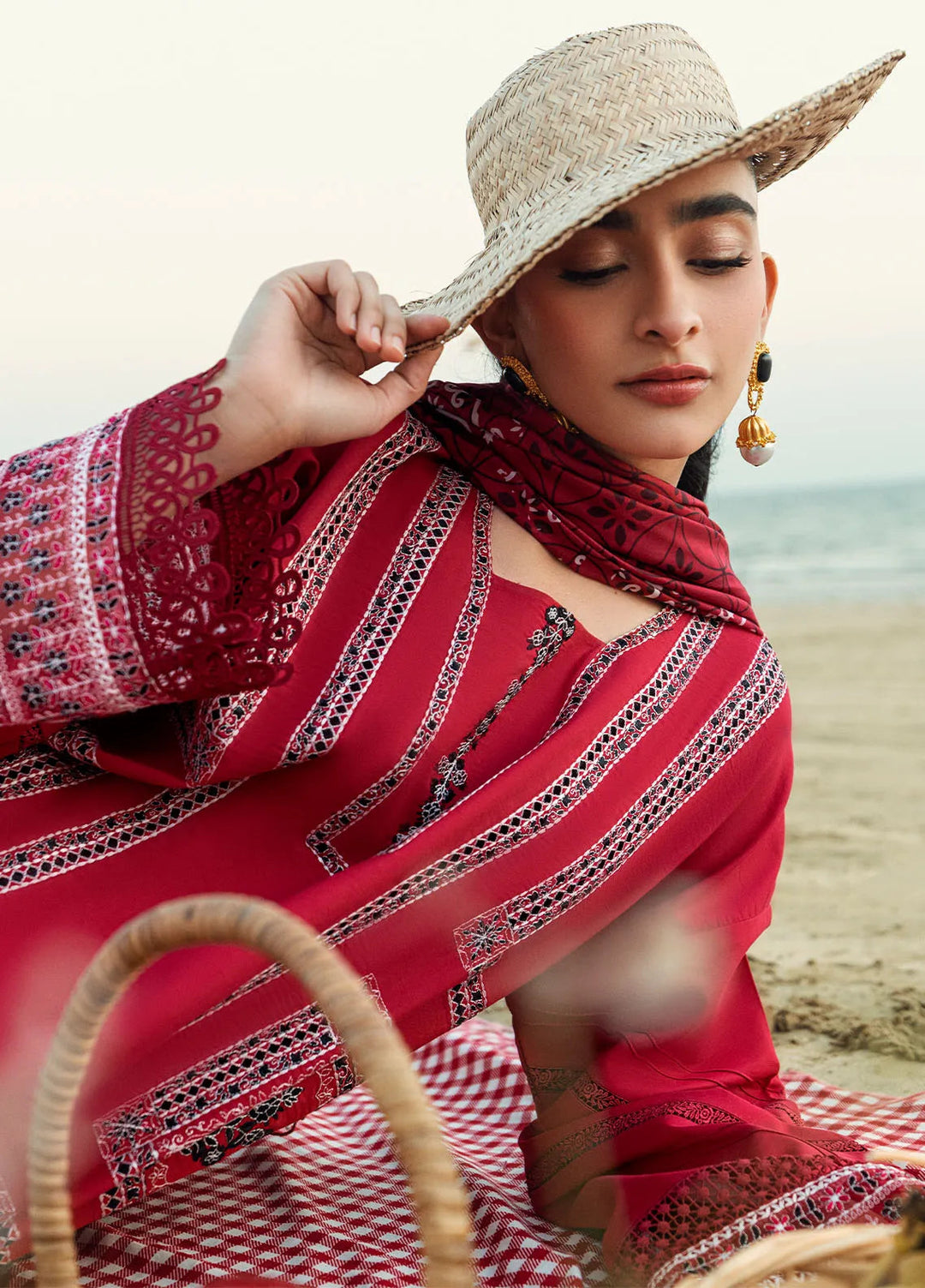 Yaariyan by Sahane Embroidered Lawn Suits Unstitched 3 Piece SNE25Y CT-20004 Ina - Summer Collection