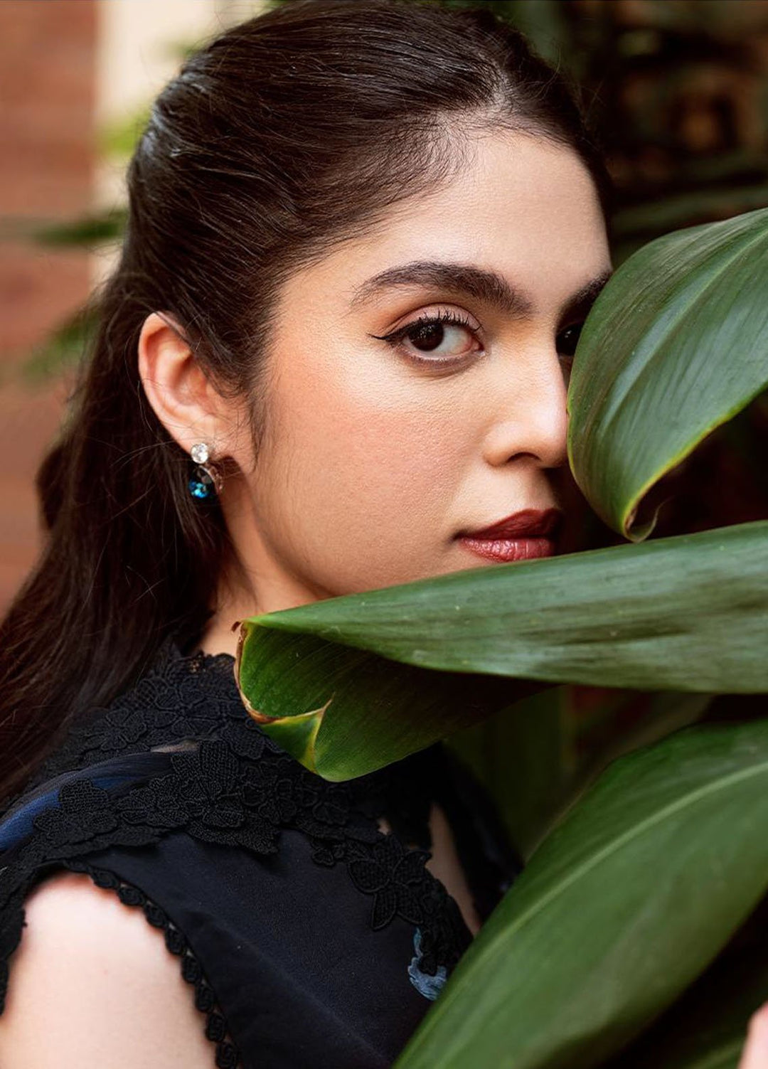 Yakin by Asifa Nabeel Embroidered Lawn Suits Unstitched 3 Piece AN25YL D-05 Secret Botnica - Summer Collection