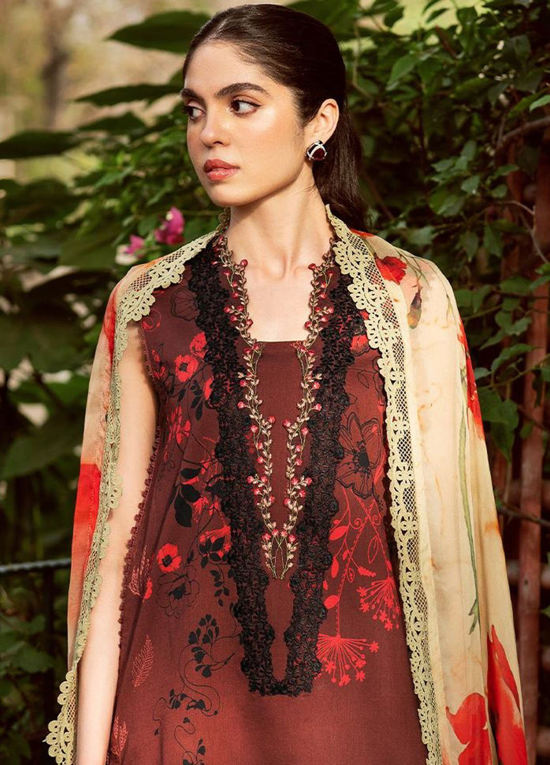 Yakin by Asifa Nabeel Embroidered Lawn Suits Unstitched 3 Piece AN25YL D-15 Botnic Haze - Summer Collection