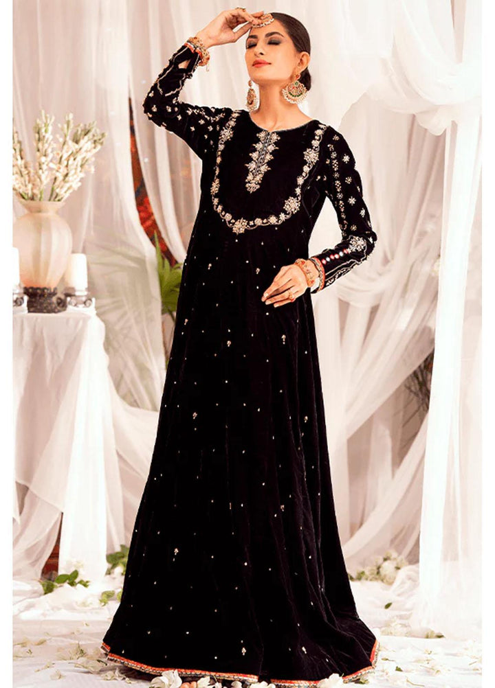 Zaaviay Luxury Pret Embroidered Velvet 2 Piece Suit ZBHM22-02 MAHGUL