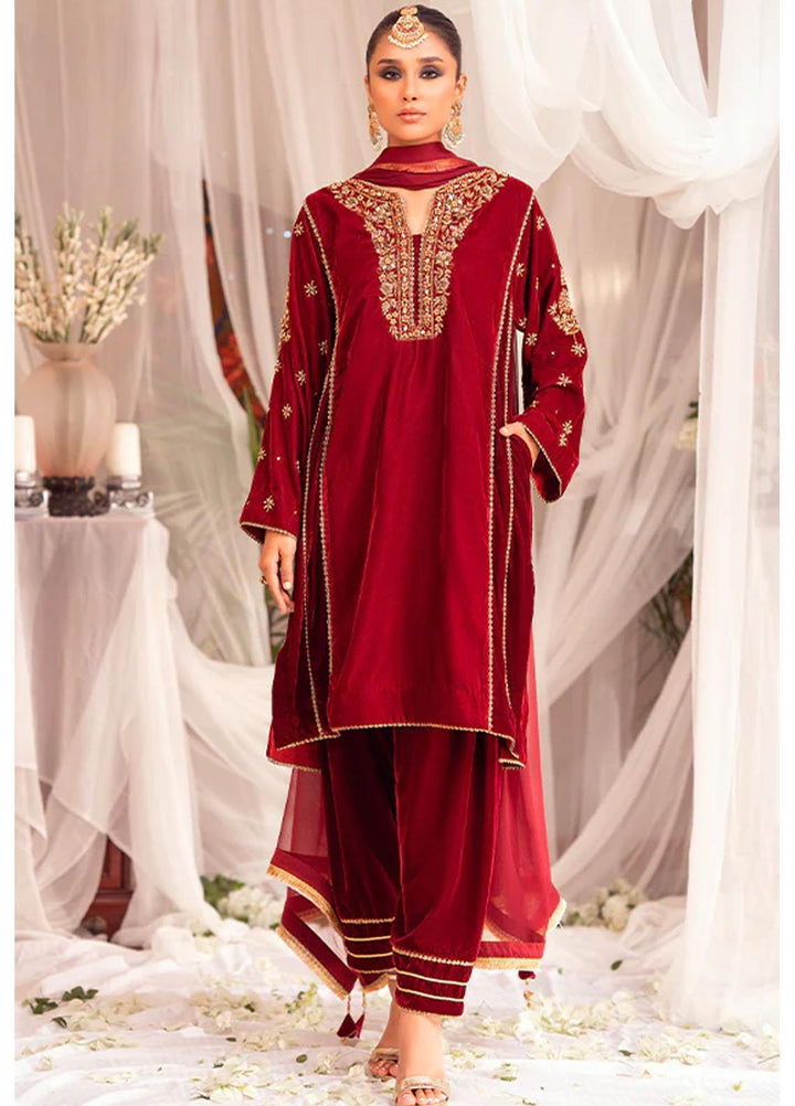 Zaaviay Luxury Pret Embroidered Velvet 3 Piece Suit ZBHM22-03 ZENIA