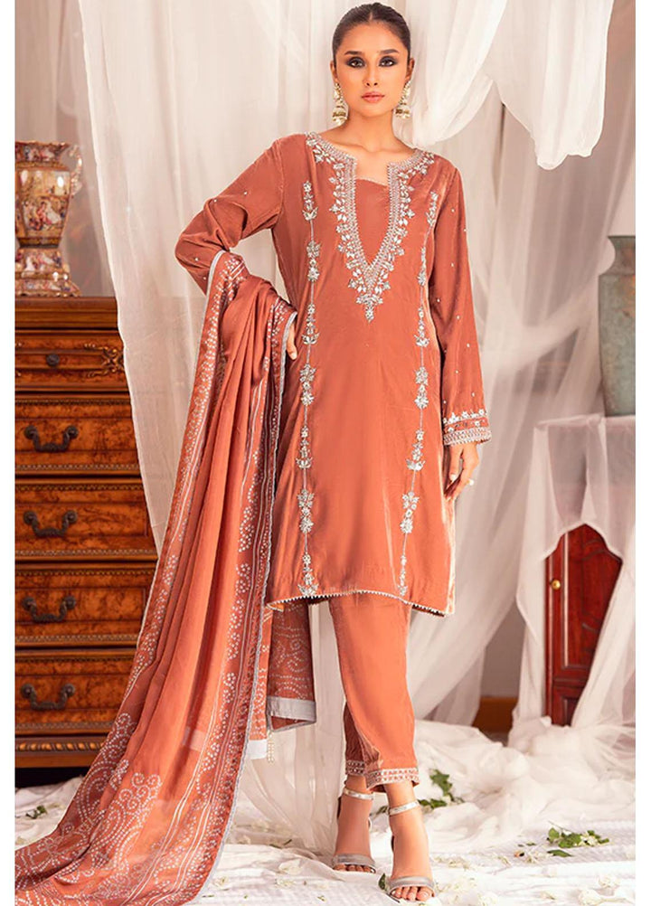 Zaaviay Luxury Pret Embroidered Velvet 3 Piece Suit ZBHM22-04 SEHAR