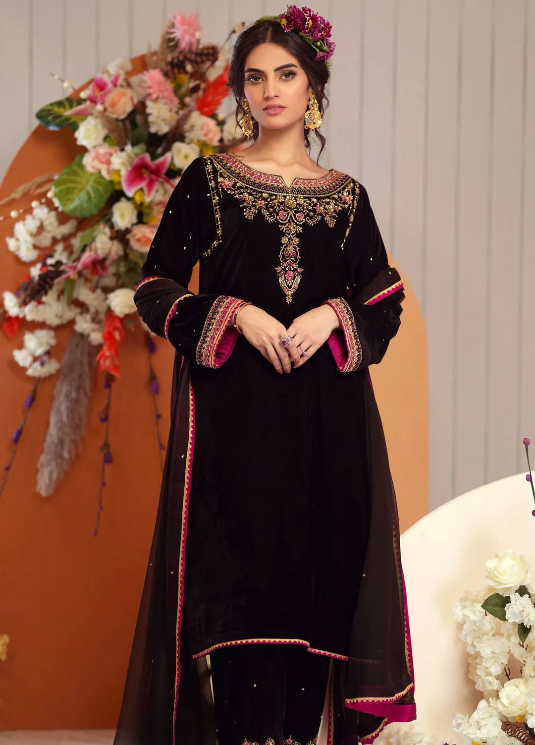 Zaaviay Pret Embroidered Velvet 3 Piece Suit Phulwari