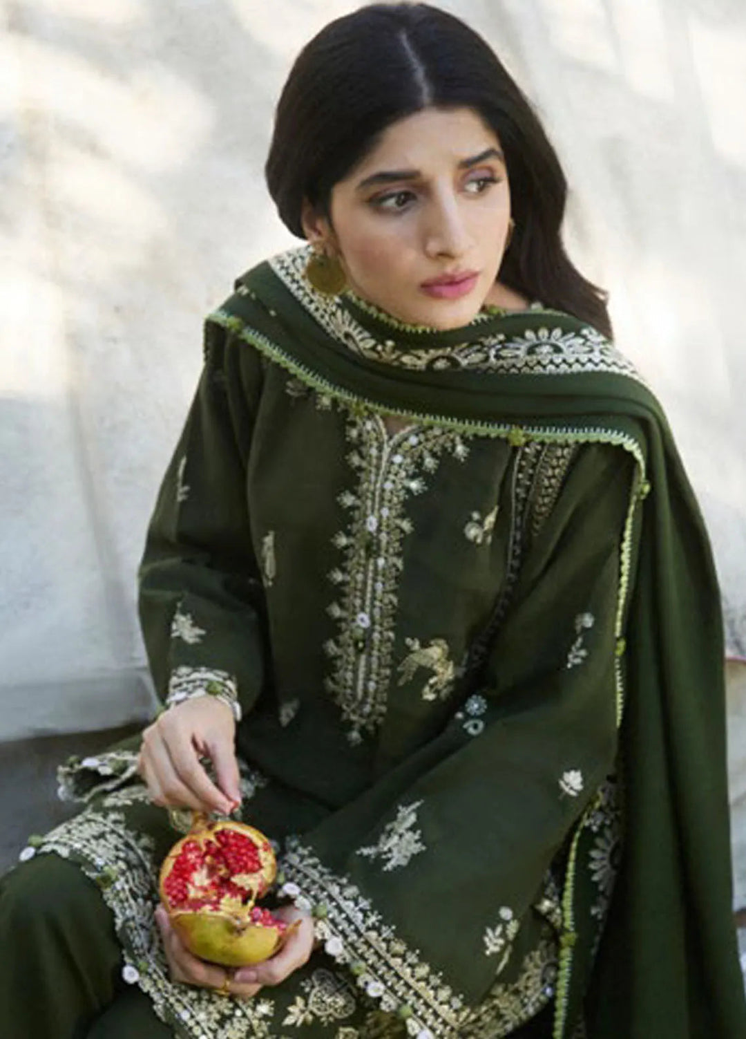 Zaha By Khadijah Shah Embroidered Jacquard Suits Unstitched 3 Piece ZL24W ZW24-01 Sabaaz - Winter Collection