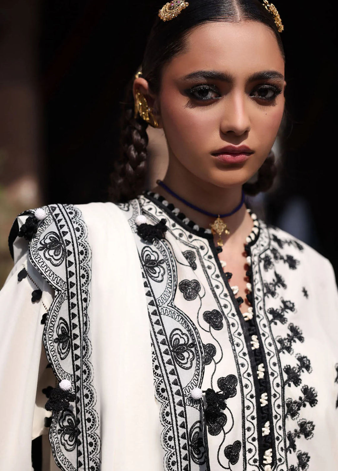 Zaha by Khadijah Shah Embroidered Lawn Suits Unstitched 3 Piece ZL25UF D-08 Zarmina - Festive Collection