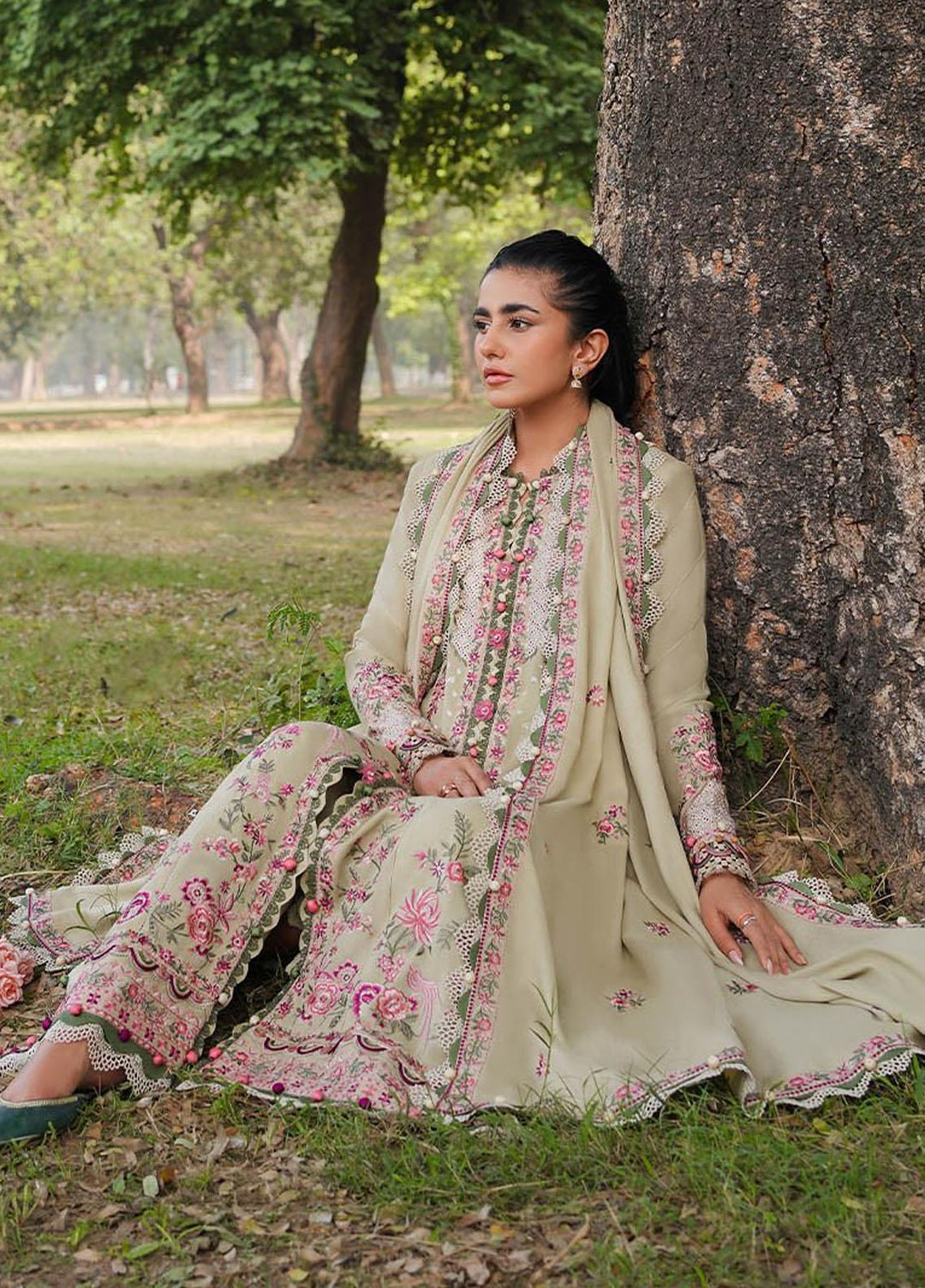 Zaha Embroidered Karandi Suits Unstitched 3 Piece ZKS23W-2 ZW2-23-01 Sarv - Winter Collection