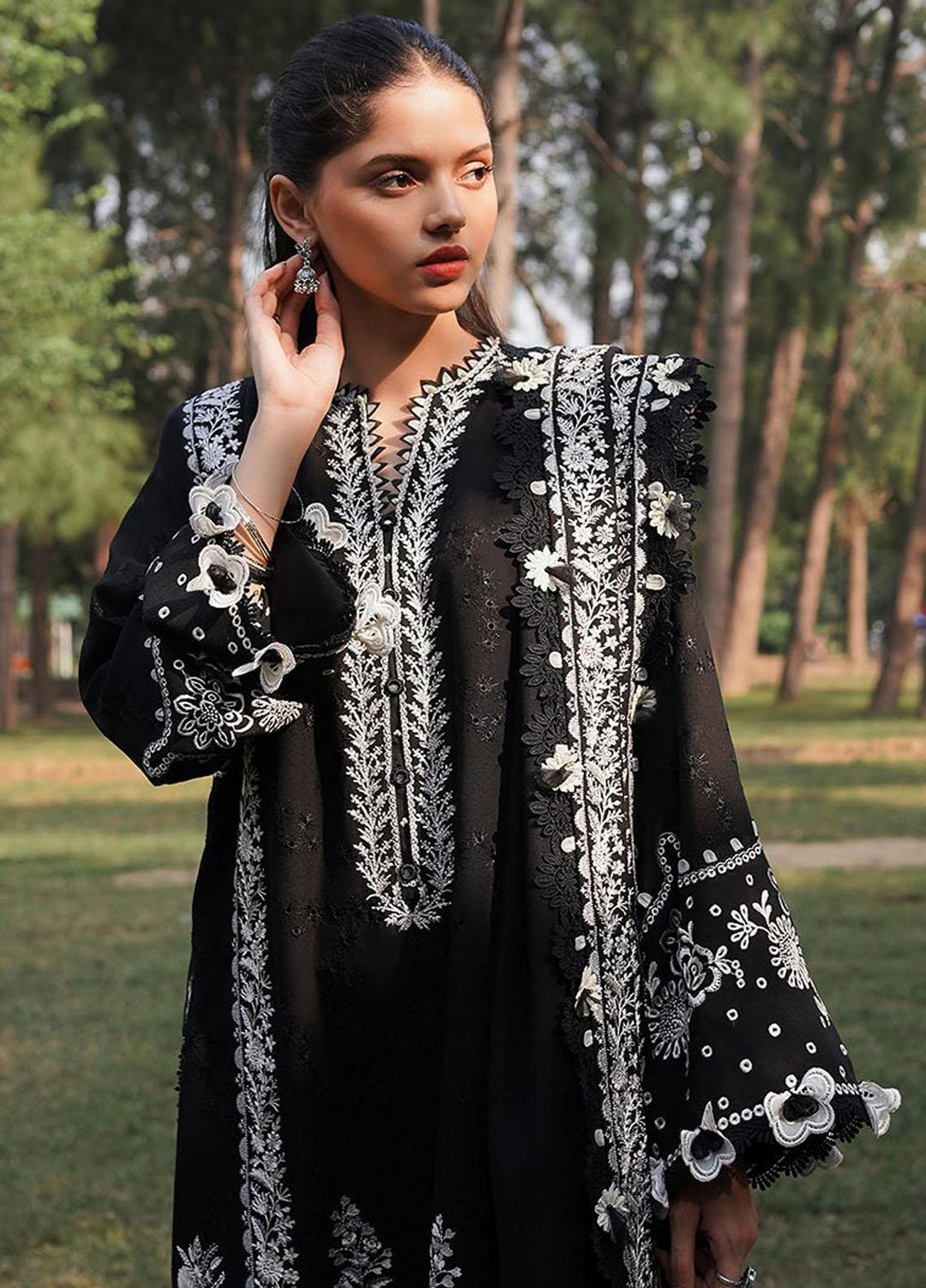 Zaha Embroidered Karandi Suits Unstitched 3 Piece ZKS23W-2 ZW2-23-03 Firuzeh - Winter Collection
