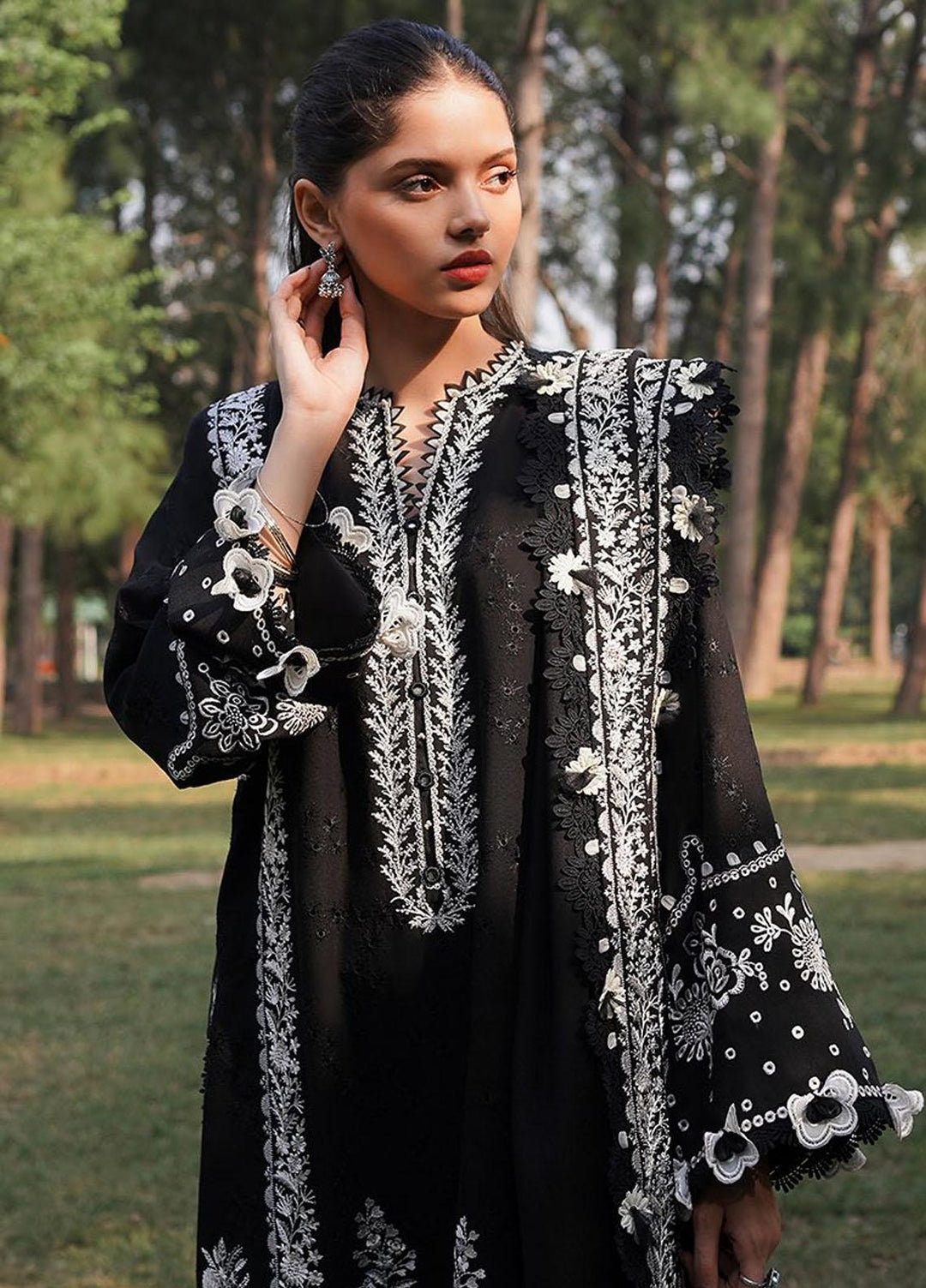 Zaha Embroidered Karandi Suits Unstitched 3 Piece ZKS23W-2 ZW2-23-03 Firuzeh - Winter Collection