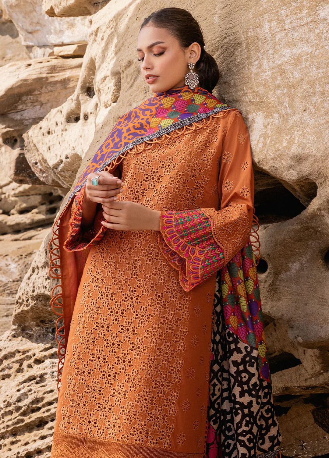 Zainab Chottani Chikankari Lawn Suits Unstitched 3 Piece ZC24CL D-4A Naysa - Summer Collection
