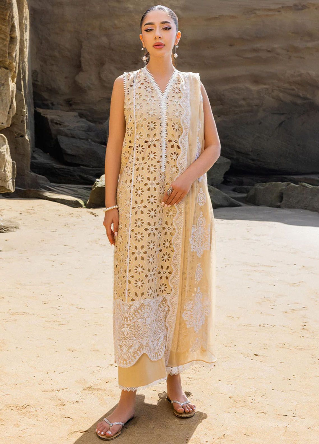 Zainab Chottani Chikankari Lawn Suits Unstitched 3 Piece ZC24CL D-7B Motia - Summer Collection