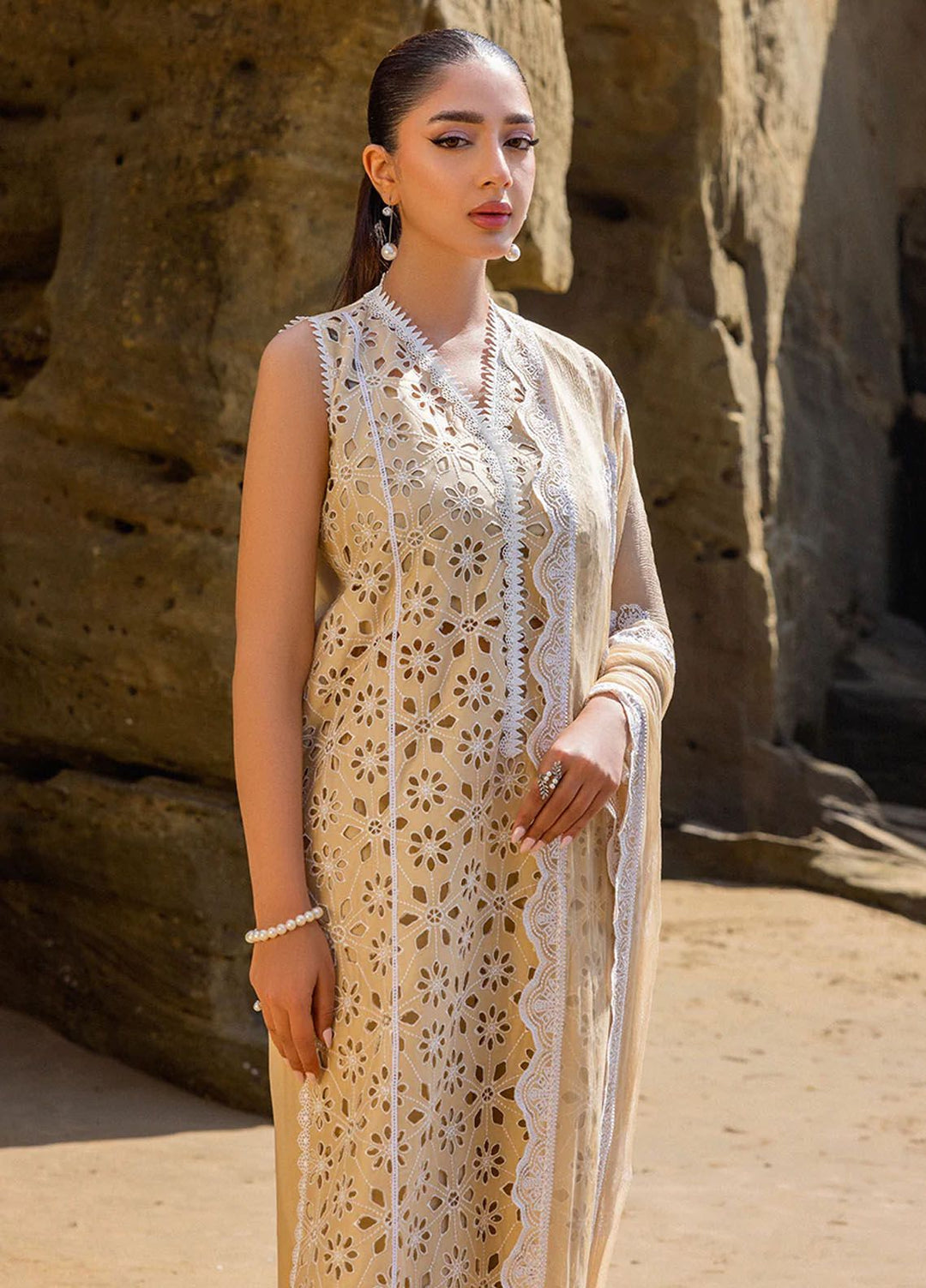 Zainab Chottani Chikankari Lawn Suits Unstitched 3 Piece ZC24CL D-7B Motia - Summer Collection