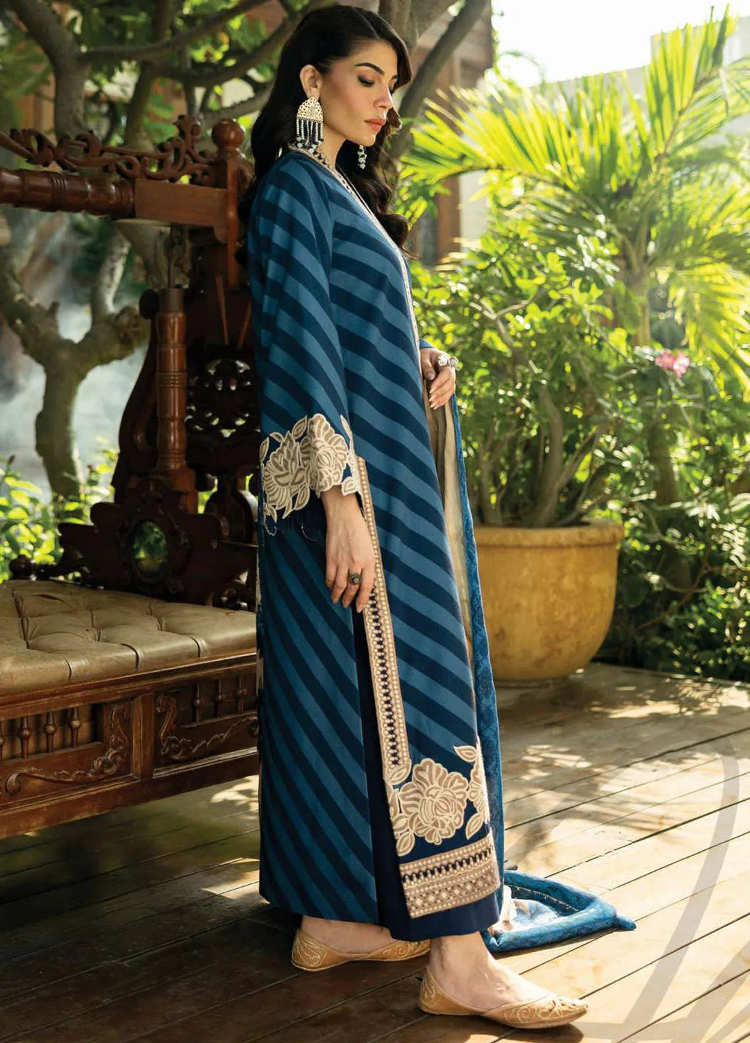 Zainab Chottani Embroidered Suit Unstitched 3 Piece ZC24WS D-01 Alayna - Winter Collection