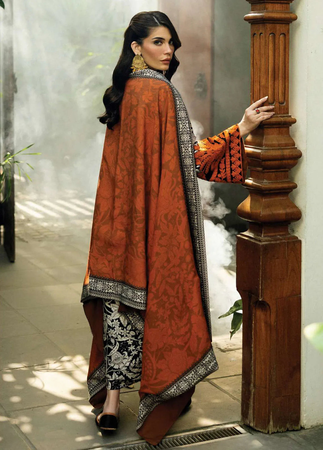 Zainab Chottani Embroidered Suit Unstitched 3 Piece ZC24WS D-06 Mysha - Winter Collection