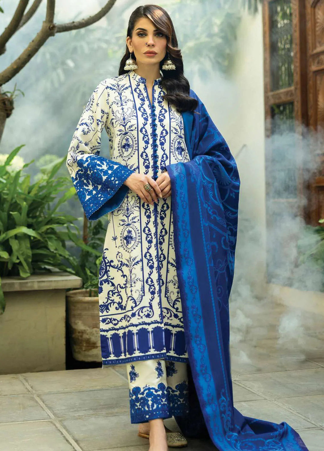 Zainab Chottani Embroidered Suit Unstitched 3 Piece ZC24WS D-07 Rania - Winter Collection