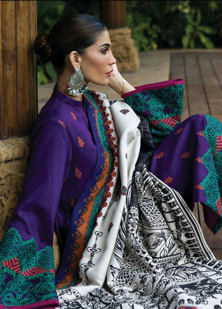 Zainab Chottani Embroidered Suit Unstitched 3 Piece ZC24WS D-09 Vaniza - Winter Collection