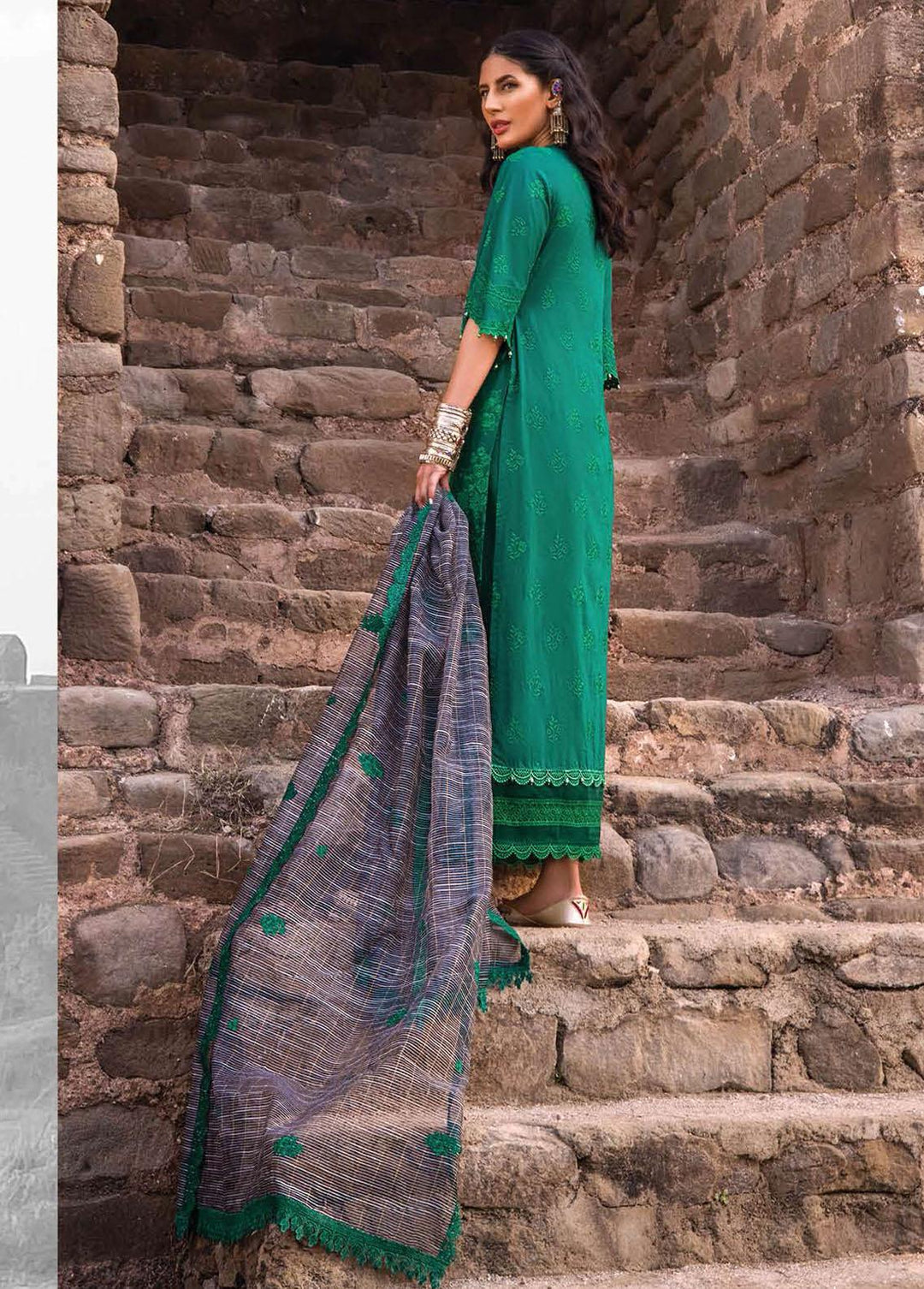 Zainab Chottani Embroidered Chikankari Suits Unstitched 3 Piece ZC22CK Humraaz 9A - Luxury Collection