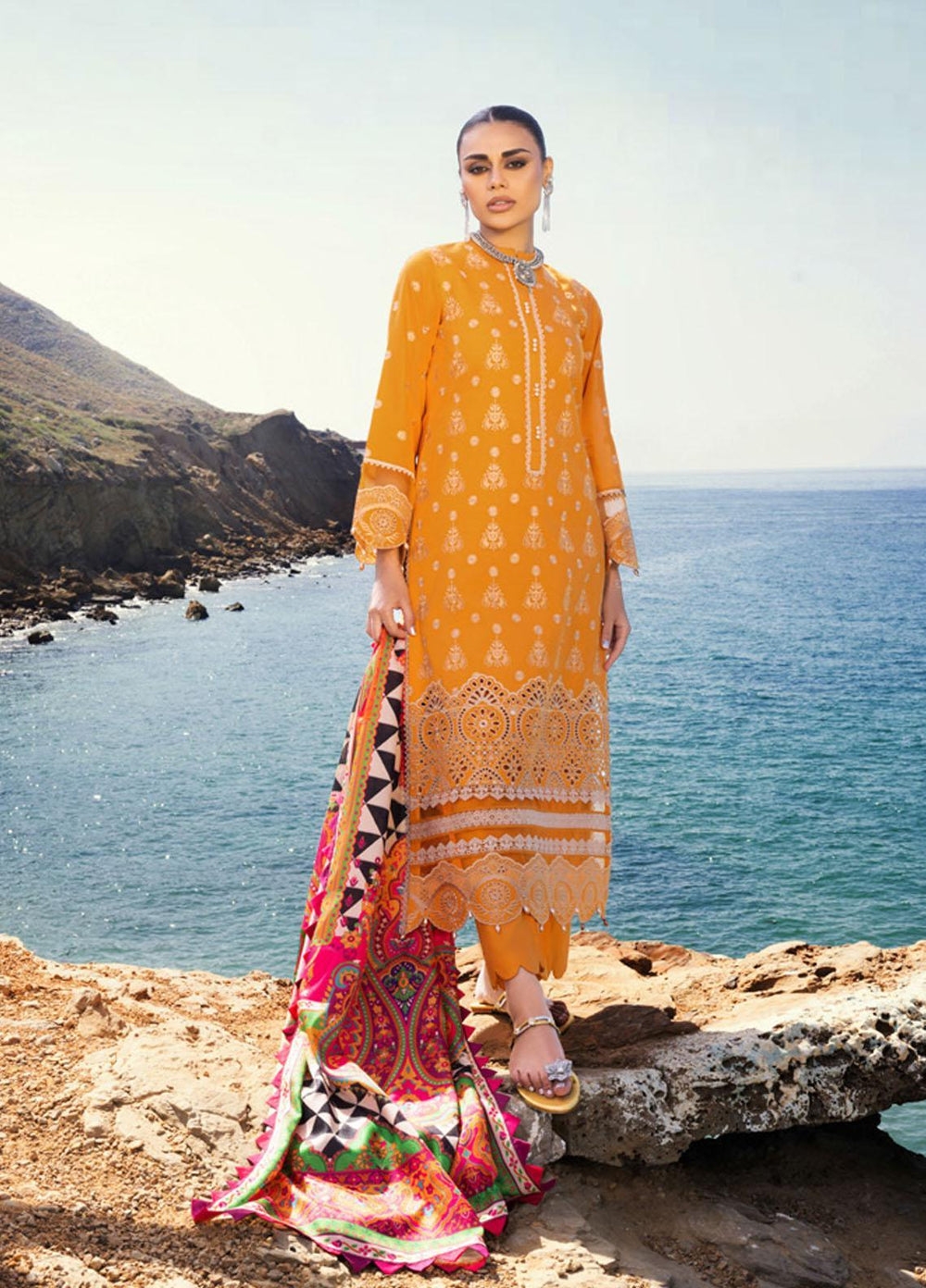 Zainab Chottani Embroidered Lawn Suits Unstitched 3 Piece GUNJAL ZC23CHN 03-A - Luxury Lawn Collection
