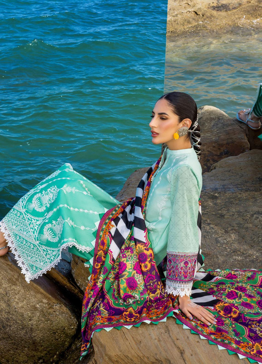 Zainab Chottani Embroidered Lawn Suits Unstitched 3 Piece SHANZEY ZC23CHN 06-B - Luxury Lawn Collection