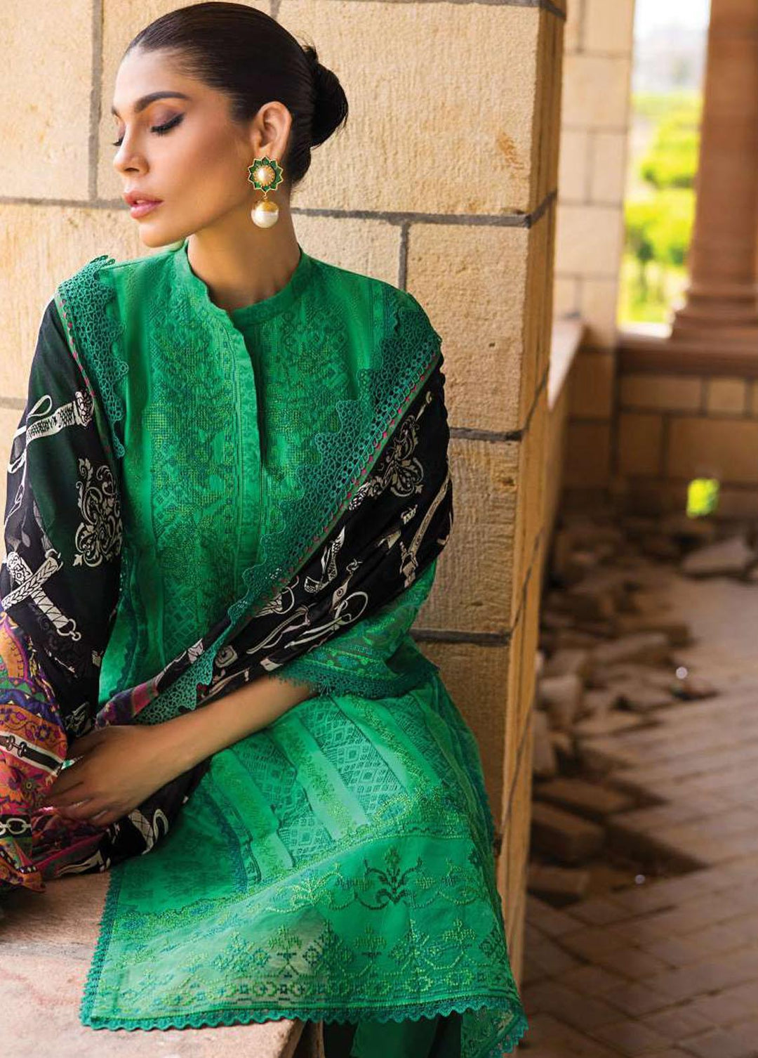 Zainab Chottani Embroidered Lawn Suits Unstitched 3 Piece ZC23L 7A - Luxury Collection