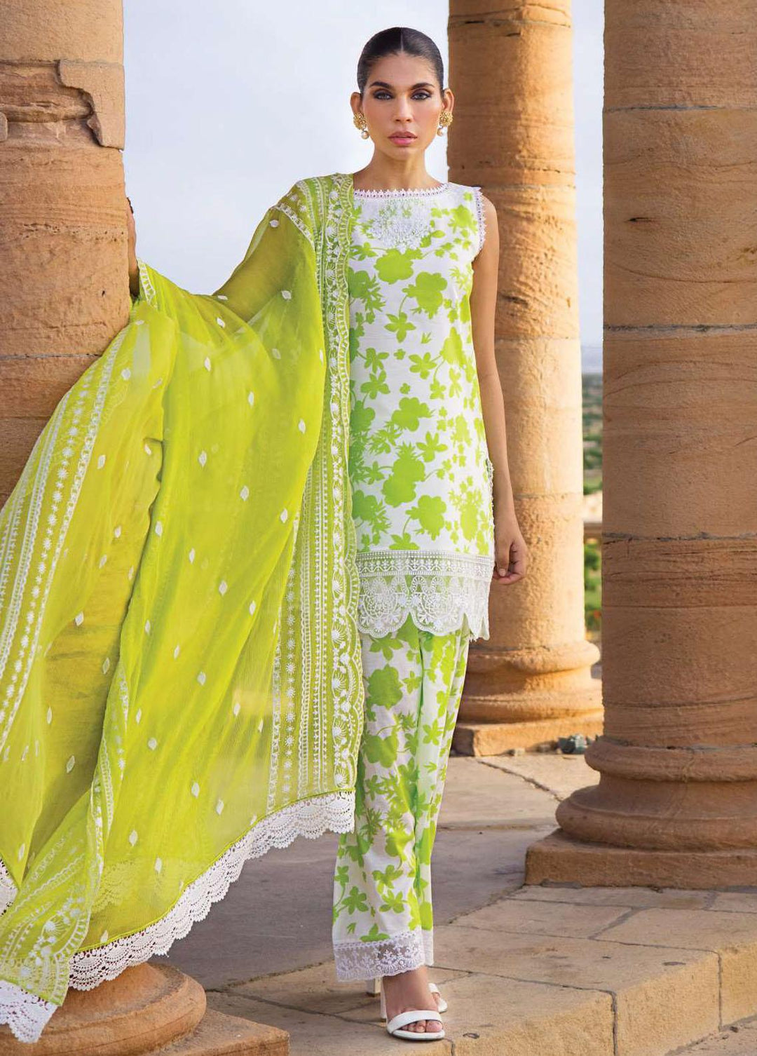 Zainab Chottani Embroidered Lawn Suits Unstitched 3 Piece ZC23L 8A - Luxury Collection
