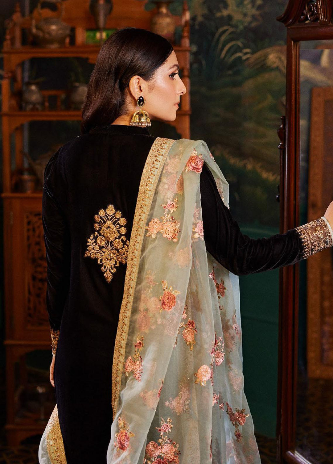 Zainab Chottani Embroidered Velvet Suits Unstitched 3 Piece ZC23UV D1 Andleep - Luxury Collection