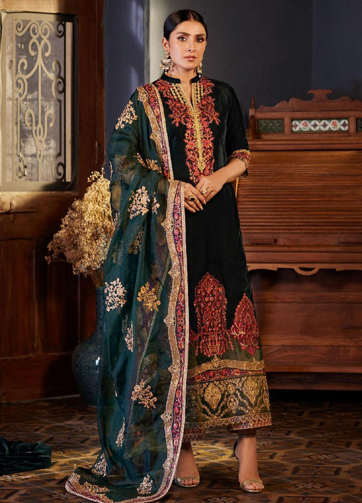 Zainab Chottani Embroidered Velvet Suits Unstitched 3 Piece ZC23UV D8 Zelena - Luxury Collection