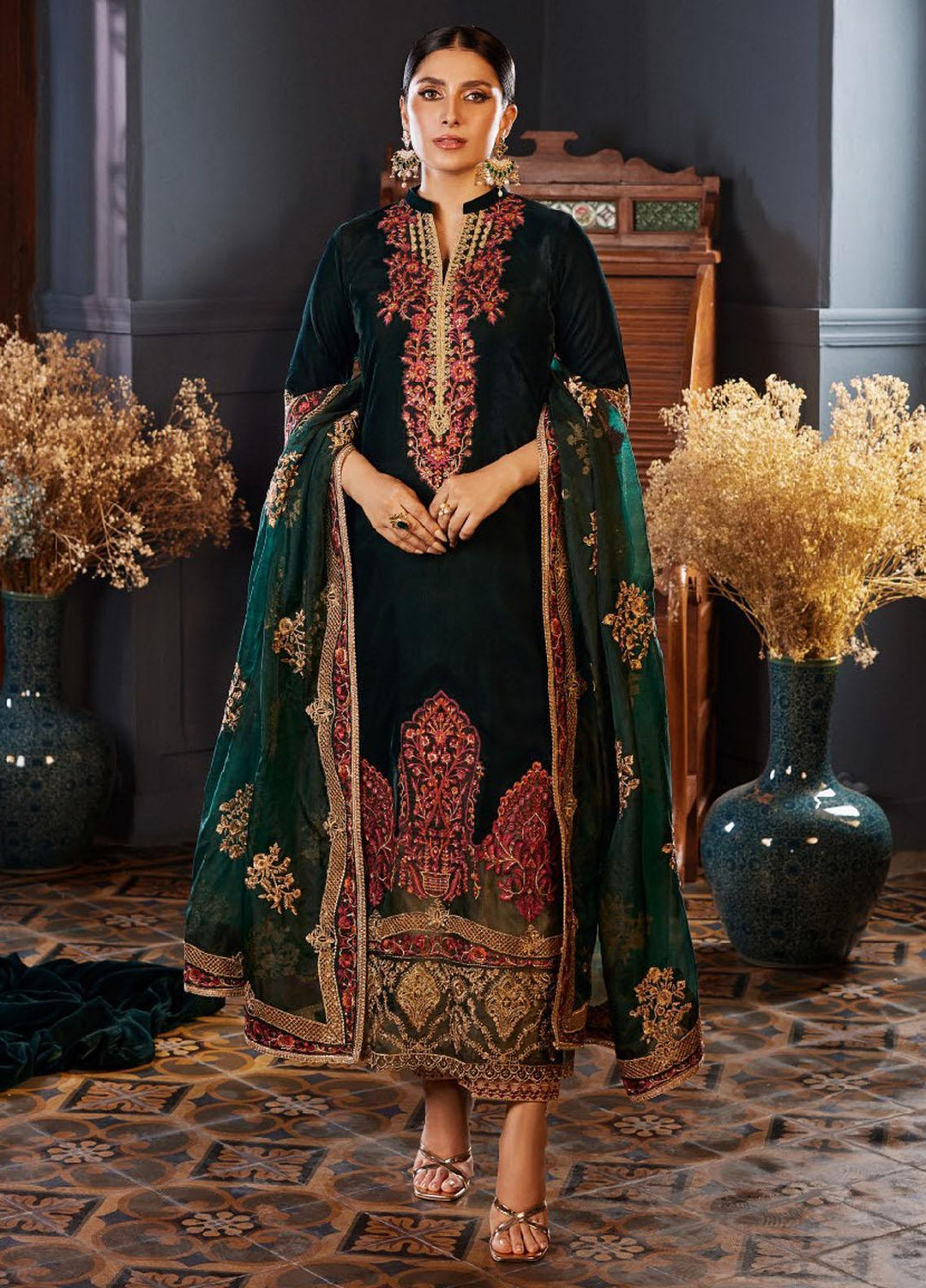 Zainab Chottani Embroidered Velvet Suits Unstitched 3 Piece ZC23UV D8 Zelena - Luxury Collection