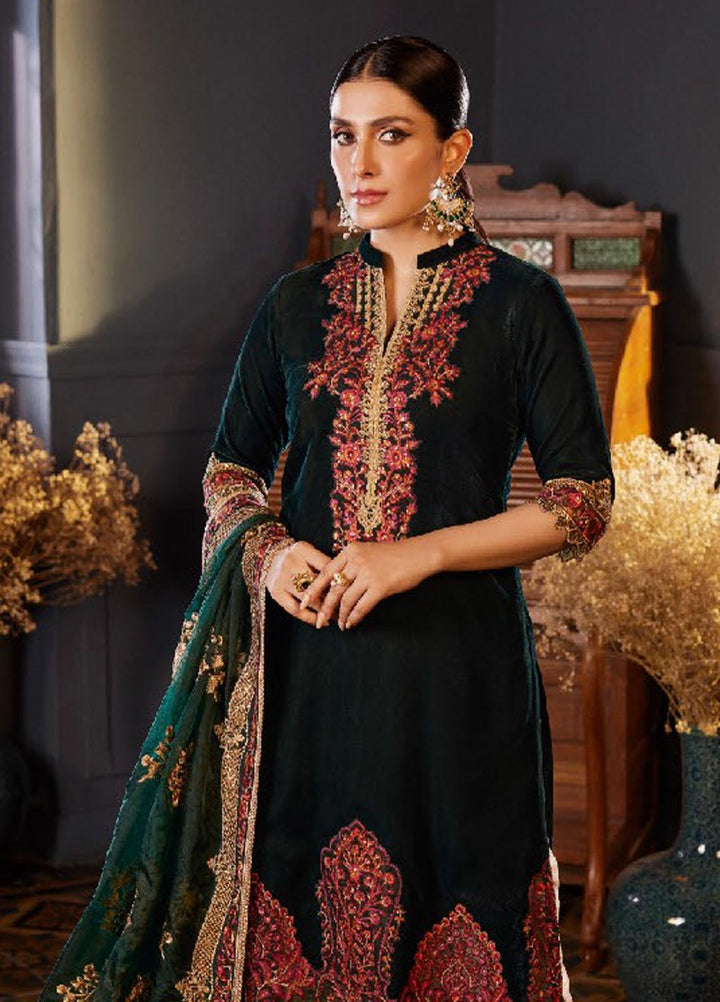 Zainab Chottani Embroidered Velvet Suits Unstitched 3 Piece ZC23UV D8 Zelena - Luxury Collection