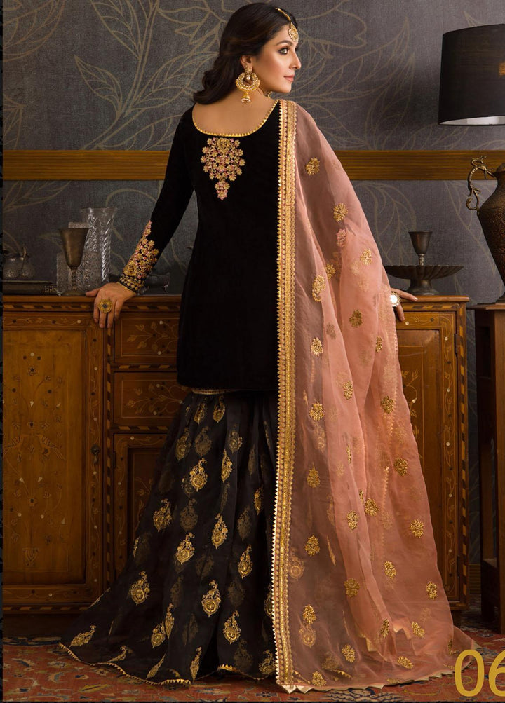 Zainab Chottani Embroidered Velvet Suits Unstitched 3 Piece ZC21FW 06 Husna - Winter Collection