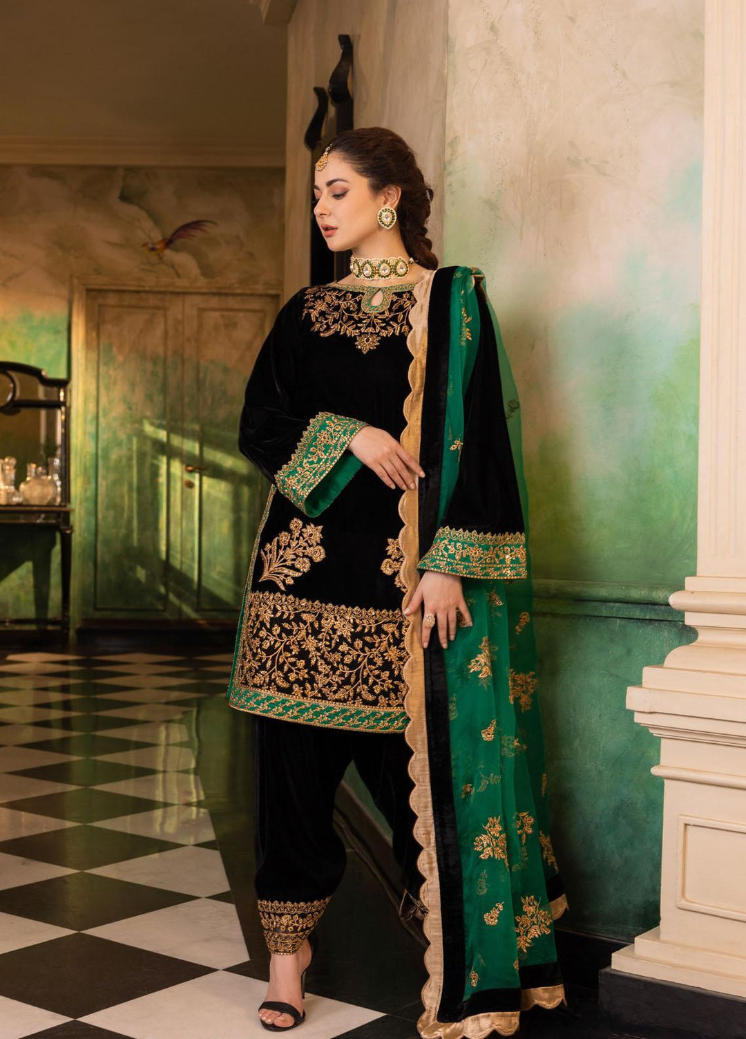 Zainab Chottani Embroidered Velvet Suits Unstitched 3 Piece ZC22V 01 Zimmel - Luxury Collection