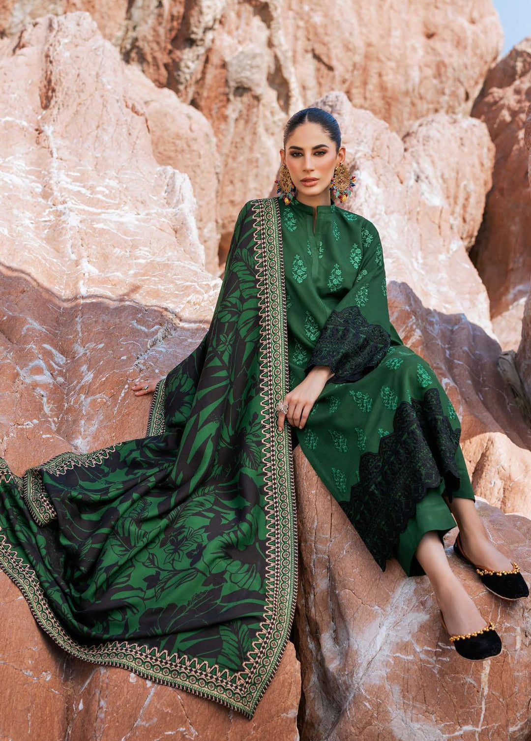 Zainab Chottani Embroidered Herringbone Suits Unstitched 3 Piece ZC23WS D8 Elif - Winter Collection