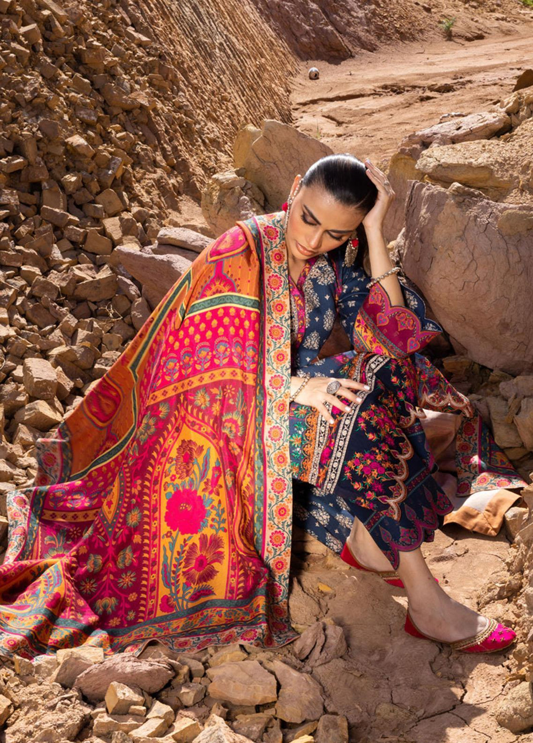 Zainab Chottani Embroidered  Suits Unstitched 3 Piece ZC22W 01 Sanem - Winter Collection