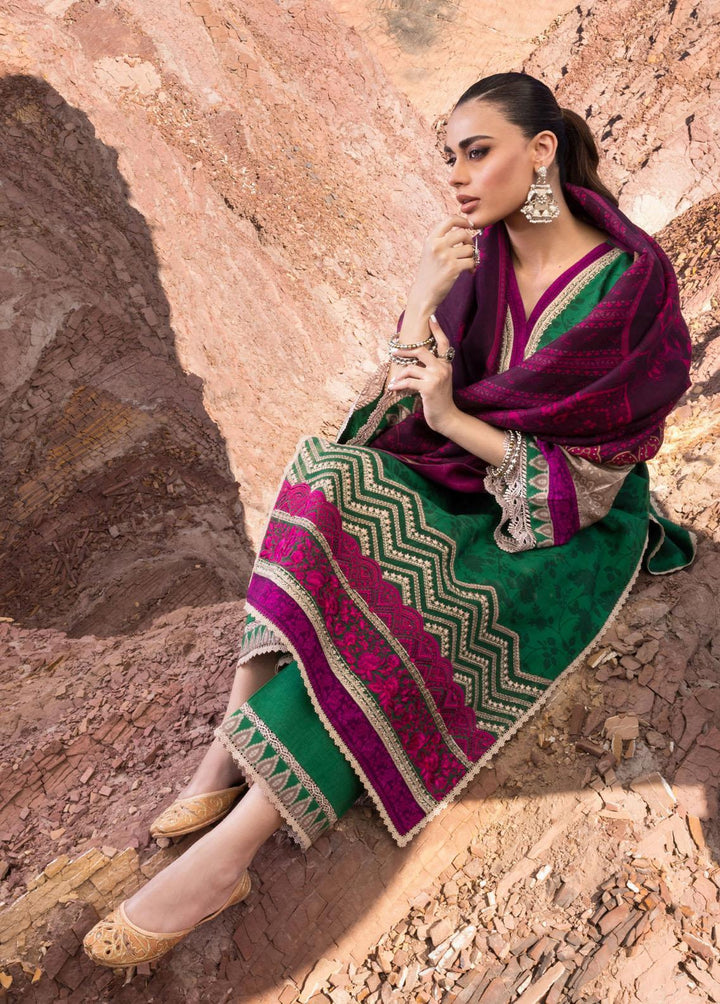 Zainab Chottani Embroidered  Suits Unstitched 3 Piece ZC22W 05 Kohinoor - Winter Collection