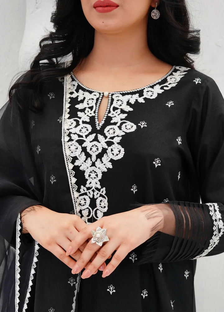 Zar Pret Embroidered Cotton Organza 3 Piece Suit Orchids