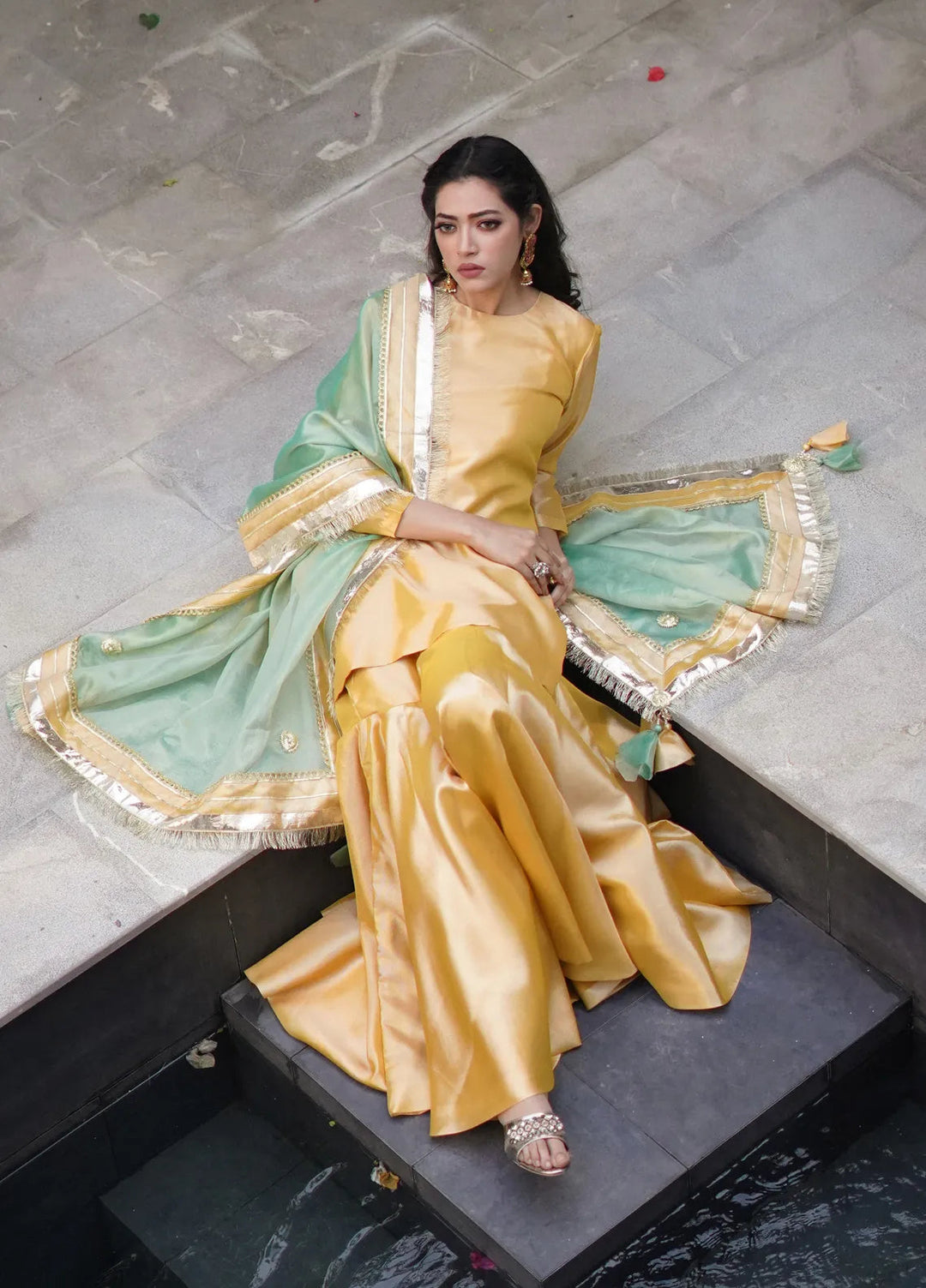 Zar Pret Embroidered Tissue 3 Piece Suit Chashni