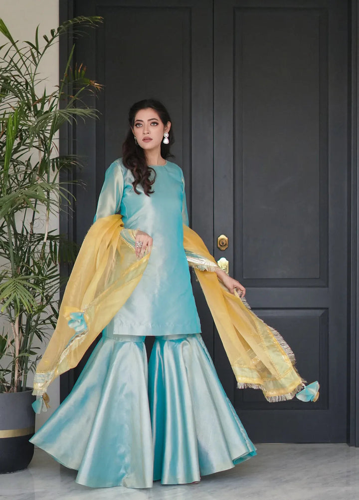 Zar Pret Embroidered Tissue 3 Piece Suit Kaif