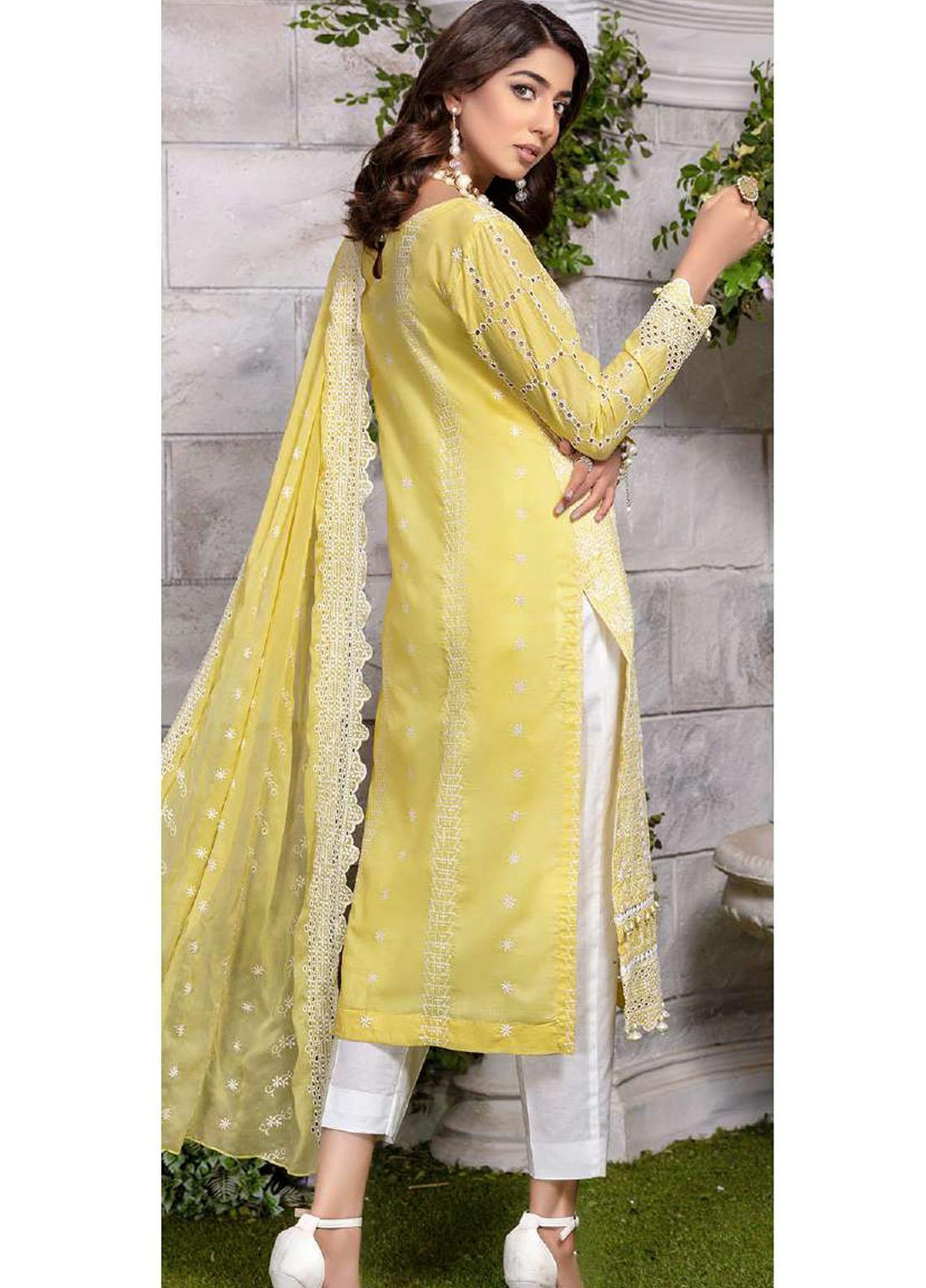 Zara Ali by Magns Textiles Embroidered Chikankari Suits Unstitched 3 Piece ZRA22LC ZA-109 - Summer Collection