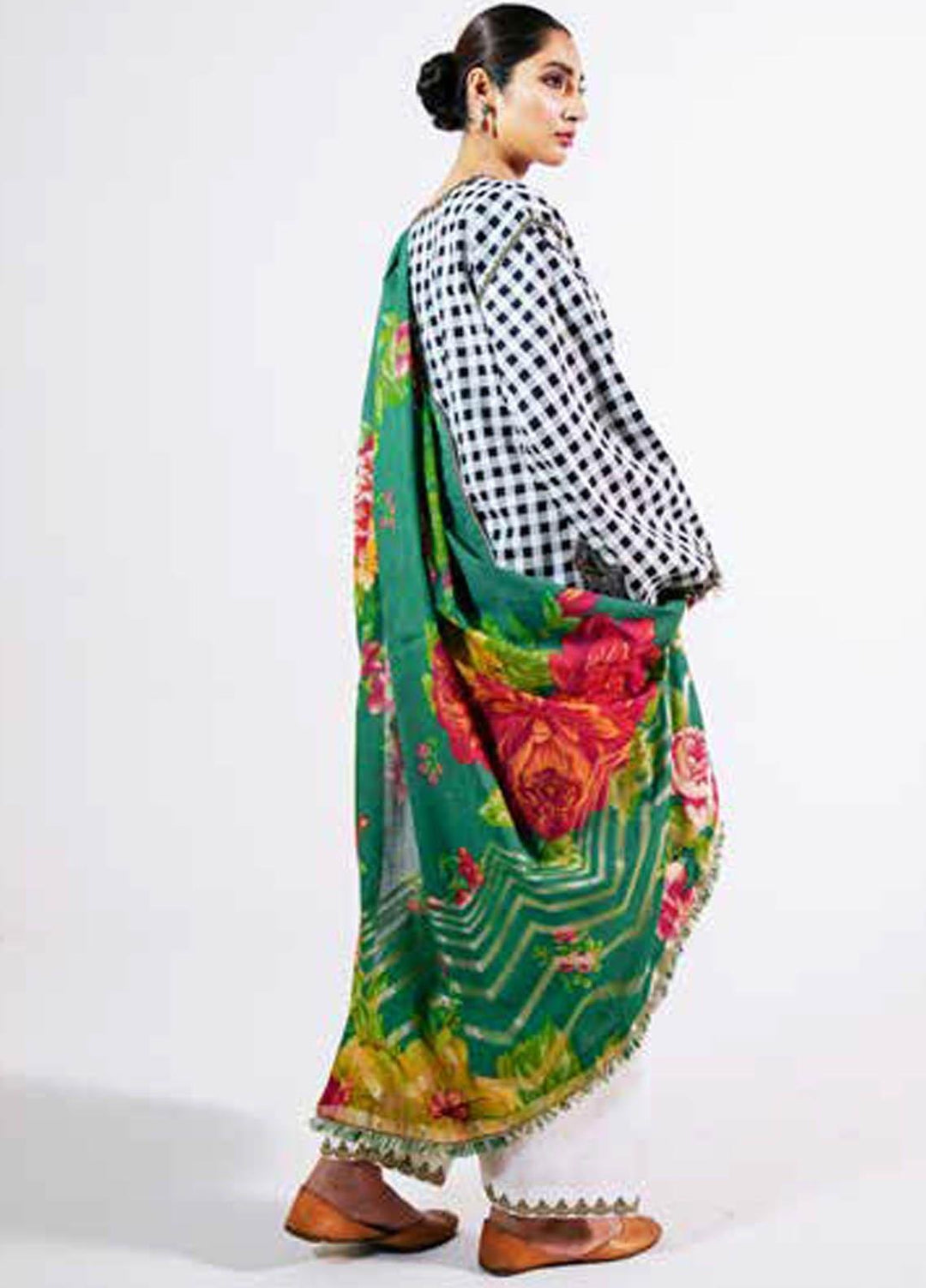 Zara Shahjahan Embroidered Lawn Suits Unstitched 3 Piece ZS21L 07 Manreet-A - Summer Collection