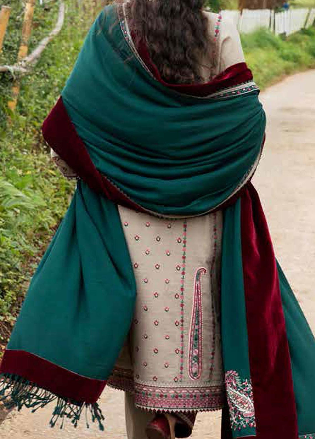 Zara Shahjahan Embroidered Khaddar Suits Unstitched 3 Piece ZS22WS Cyra - Winter Collection