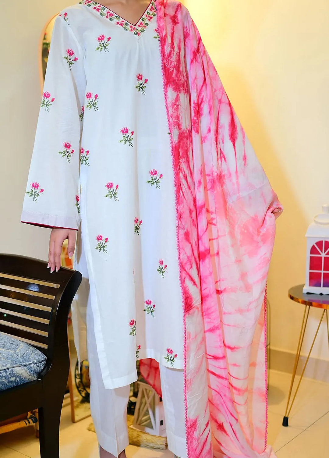 Zarah and Sarah Embroidered Cambric Cotton Suit Unstitched 3 Piece ZS24UC pink cross stitch - Casual Collection