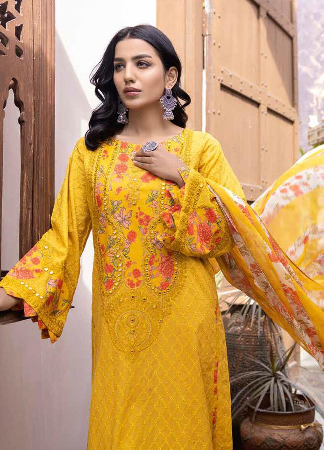 Zard By Charizma Embroidered Lawn Suits Unstitched 3 Piece CRZ23Z CCK-10 - Summer Collection