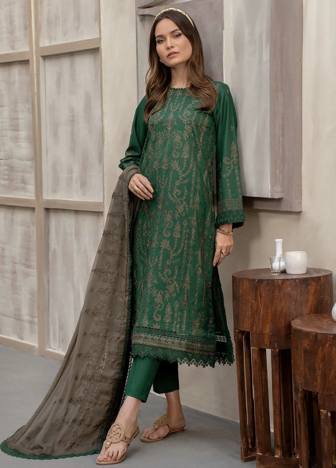 Zarif Chikankari Lawn Suit Unstitched 3 Piece ZF24F ZFL-06 Livia - Summer Collection
