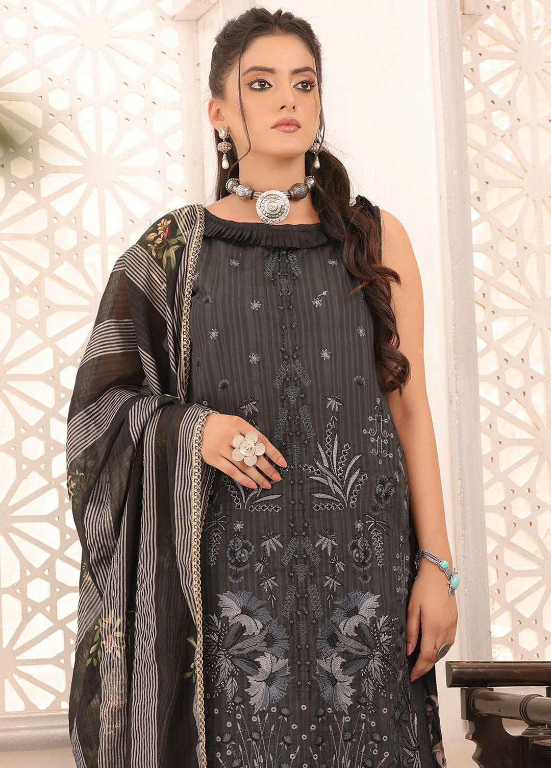 Zarish By Zara Ali Embroidered Lawn Suits Unstitched 3 Piece ZRA22F ZA-1008 - Festive Collection