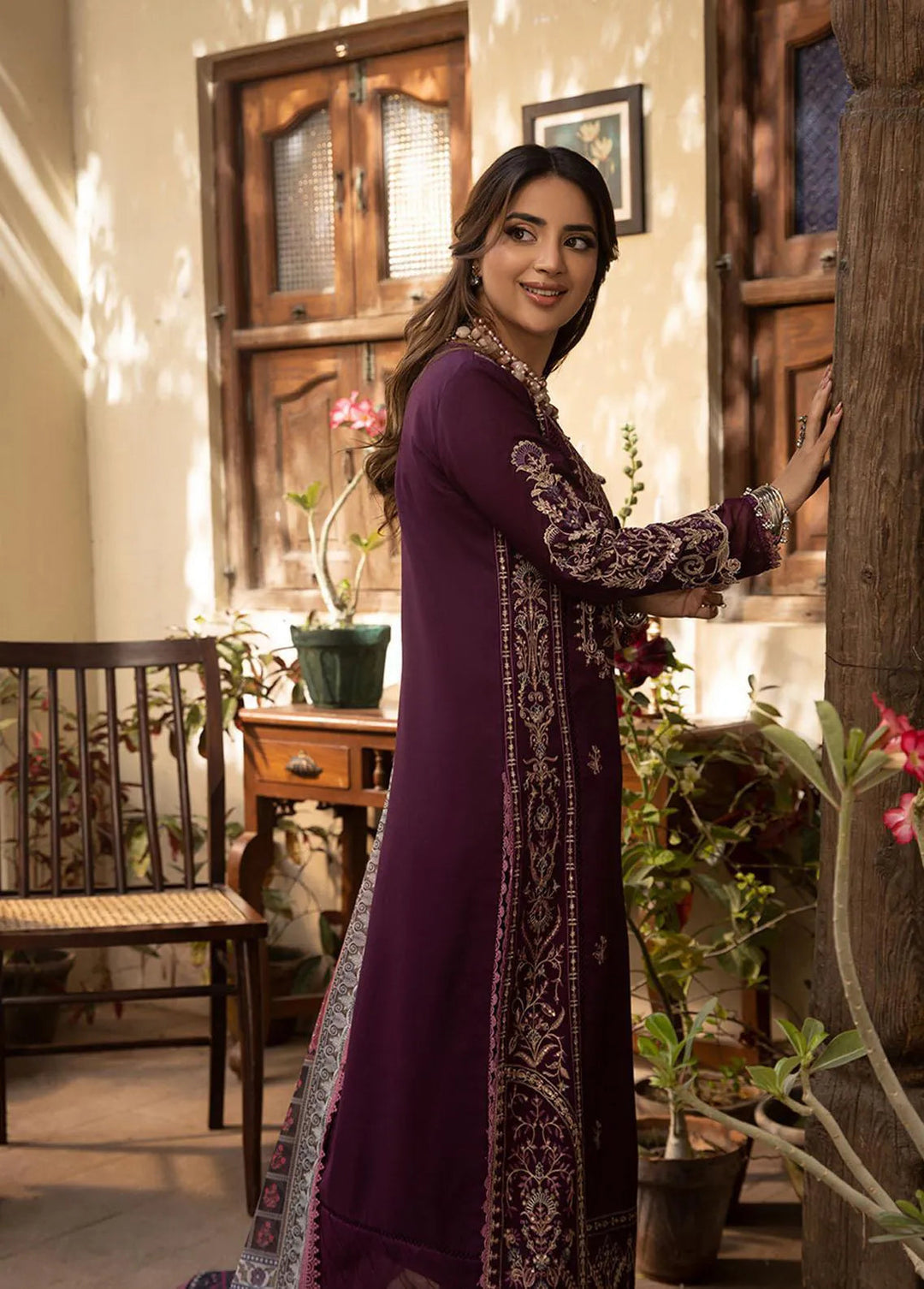 Zarq Barq By Asim Jofa Embroidered Cambric Unstitched Suit 3 Piece AJ23ZB AJZB-02 - Eid Collection