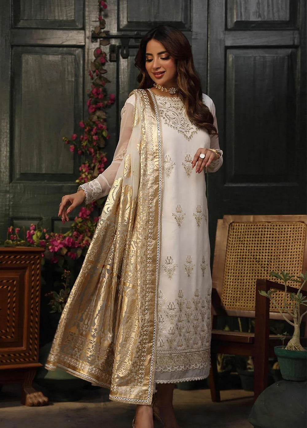 Zarq Barq By Asim Jofa Embroidered Chiffon Unstitched Suit 3 Piece AJ23ZB AJZB-12 - Eid Collection