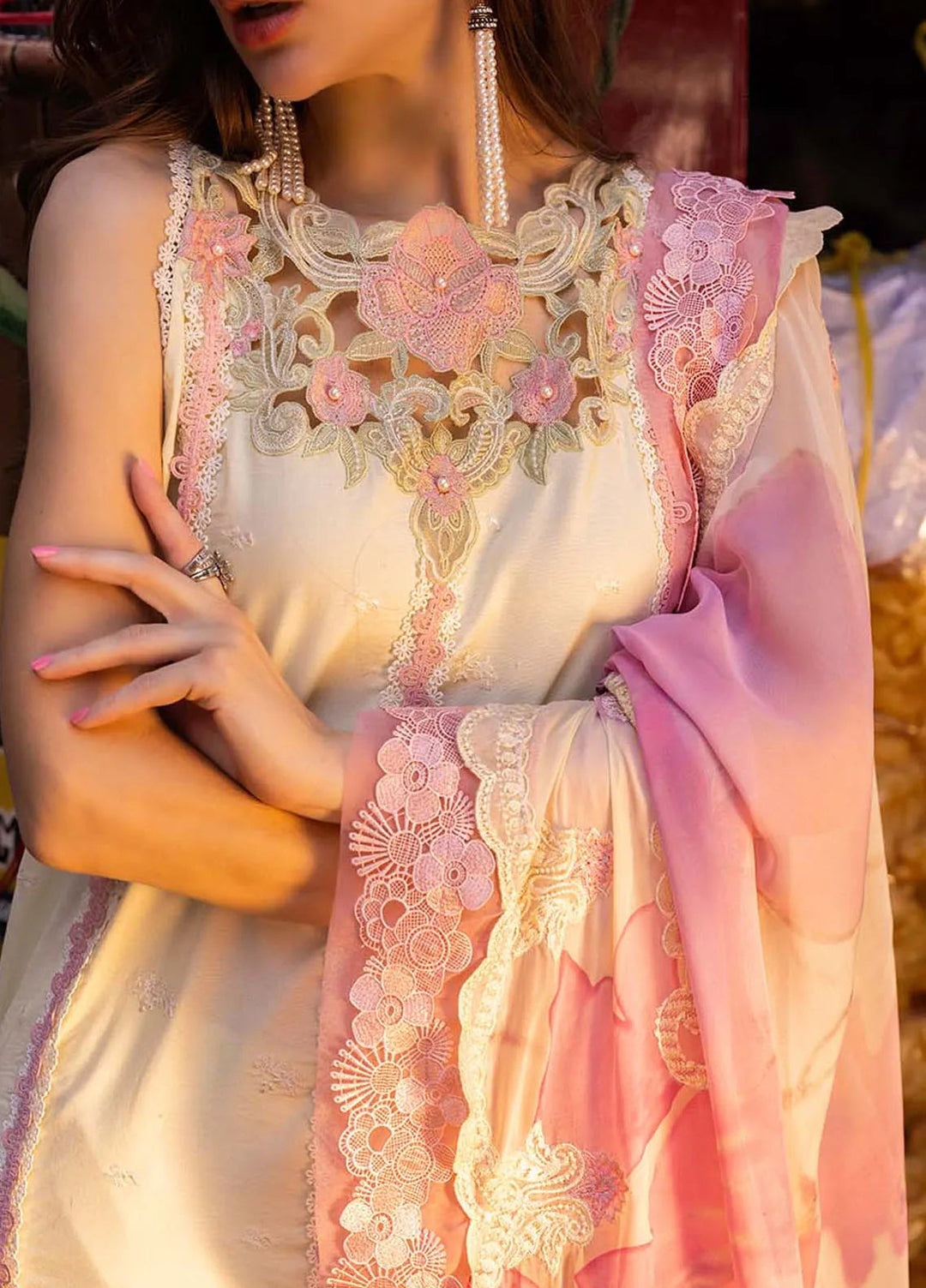 Zarqash Embroidered Lawn Suit Unstitched 3 Piece ZRQ25LL ZQLU 009 Layla - Summer Collection