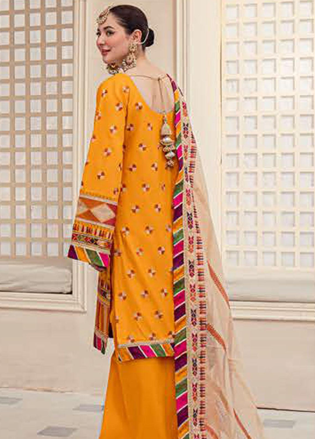 LAMOUR By Zarqash Embroidered Lawn Suits Unstitched 3 Piece ZRQ22L ZQ 009 Roshni - Luxury Collection
