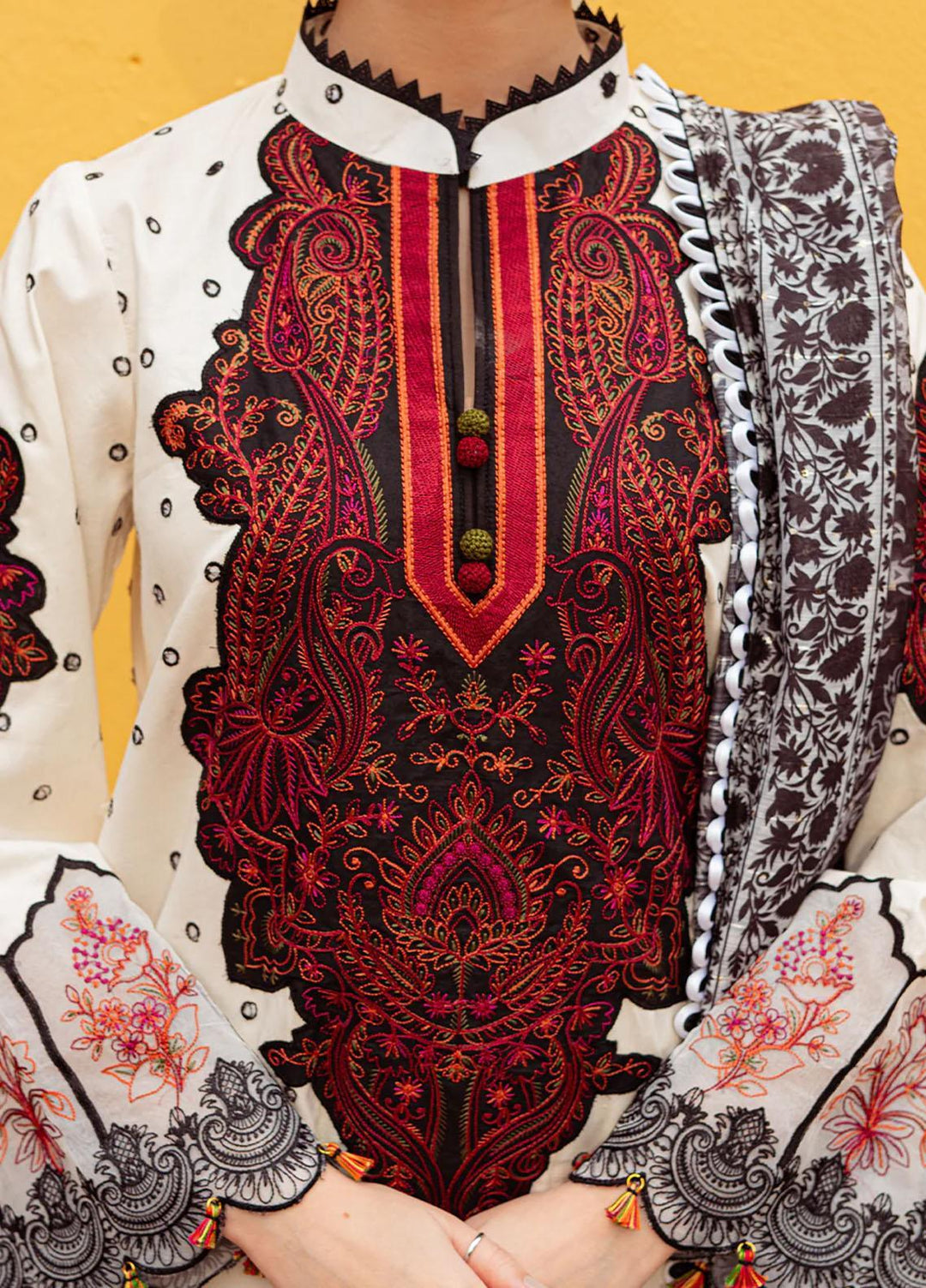 Tresor Luxe By Zarqash Embroidered Lawn Suits Unstitched 3 Piece ZRQ23T ZQ 9B - Luxury Collection
